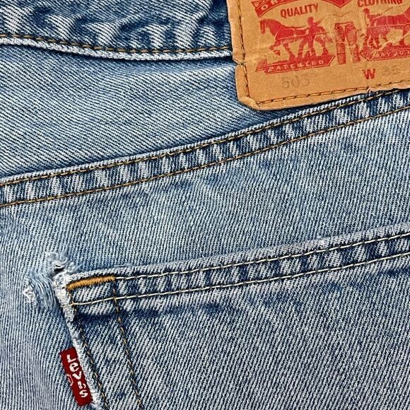 Levi’s Y2K 505 Relaxed Fit Lighter Wash Jeans DIY 35x27 - Picture 4 of 11